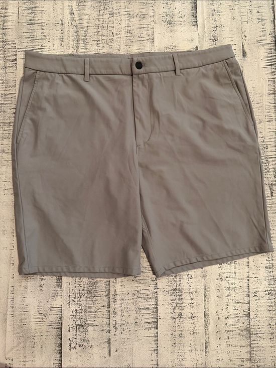johnnie-O Other - johnnie-O Men's Light Gray Performance Flat Front Shorts